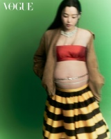 韩国女艺人李哈妮最新杂志写真曝光即将生产