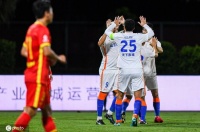 李海龙凌空爆射破门 山东泰山队4-0河北队