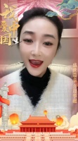 女主持王点点自曝离婚，现养育8岁儿子，前夫身份成谜