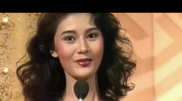 李嘉欣1988年参加国际华裔小姐选美录像